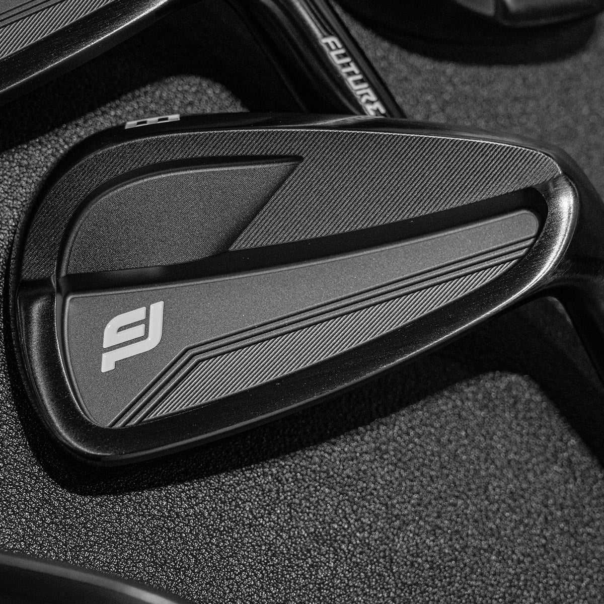 Future Force ED1 CB アイアン ブラック仕上げ