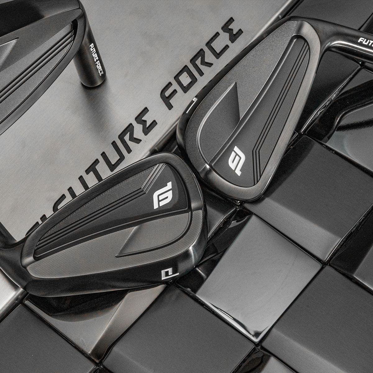 Future Force ED1 CB アイアン ブラック仕上げ