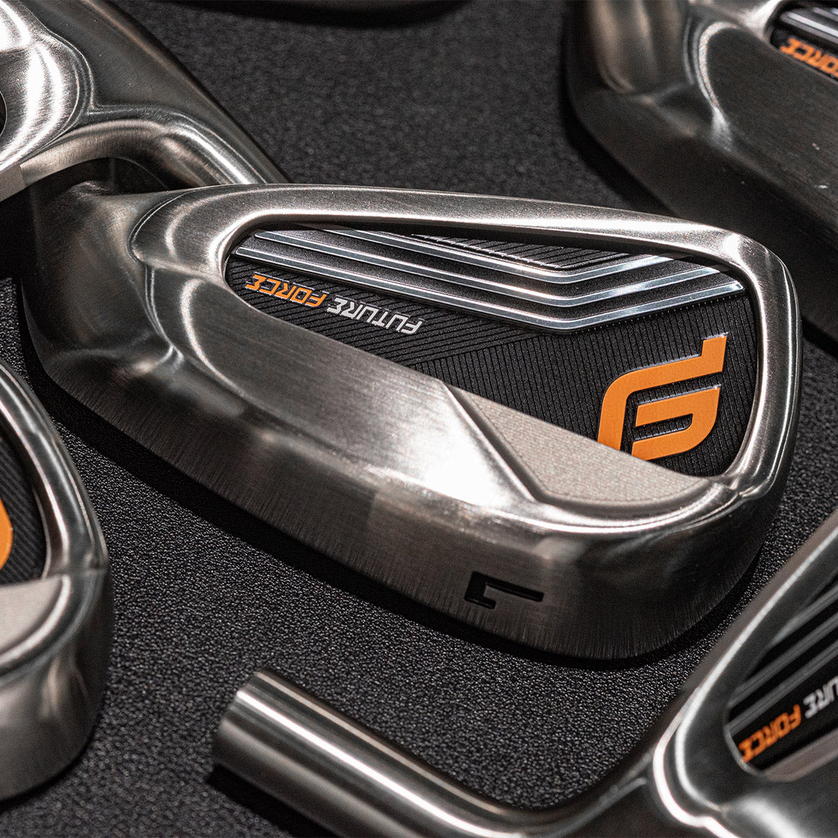 Future Force PCアイアン - ダーククローム仕上げ