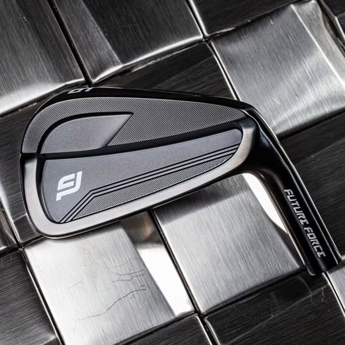 Future Force ED1 コンボ アイアン ブラック仕上げ
