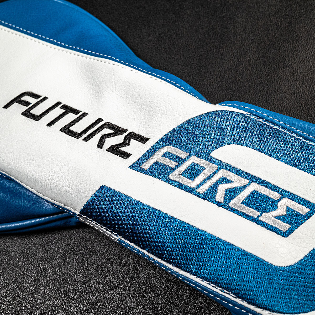 Future Force ドライバーヘッドカバー — アークティック・ブルー
